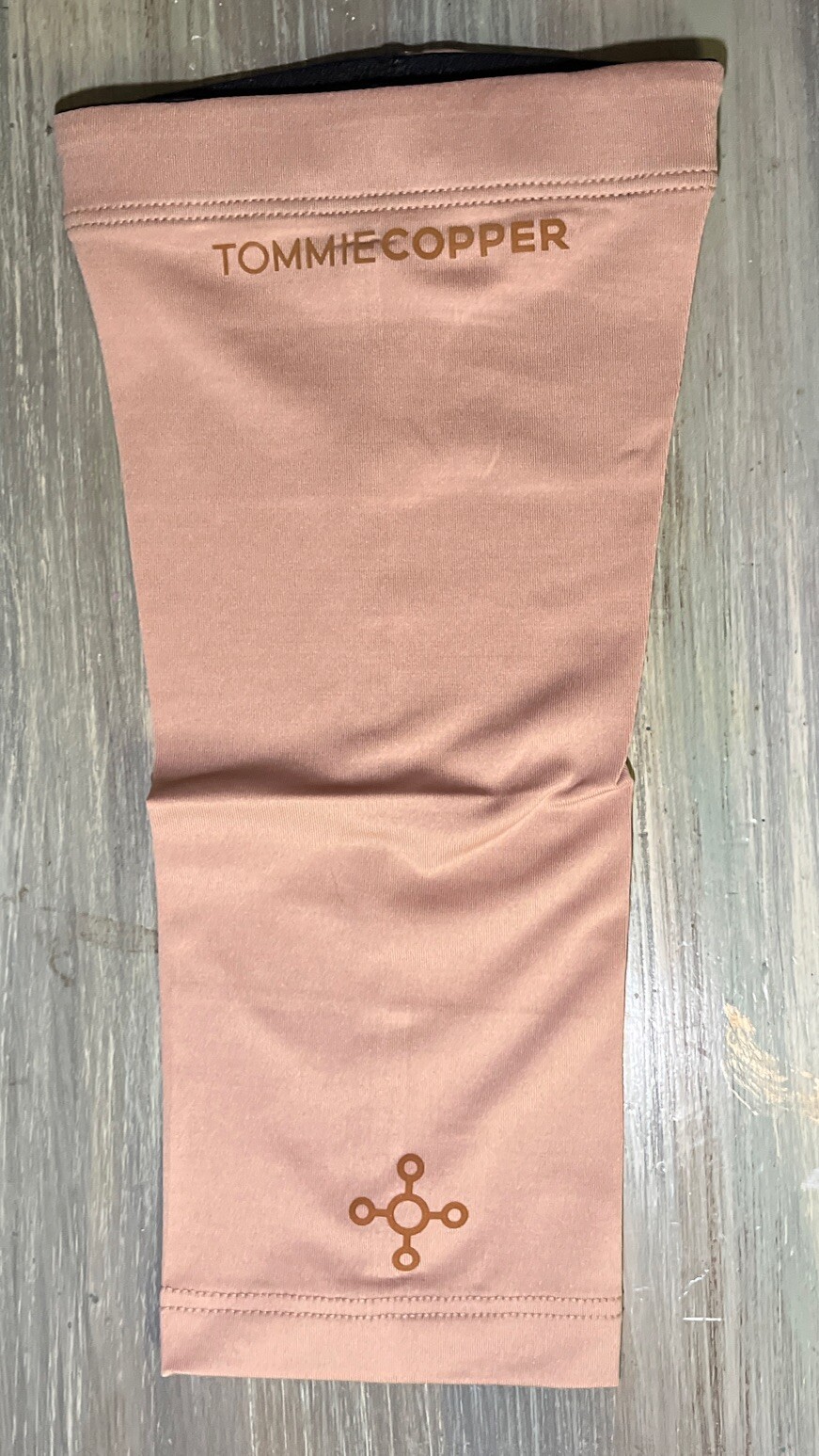 TOMMIE COPPER Vitality ELBOW SLEEVE Unisex Size XL Color Nude