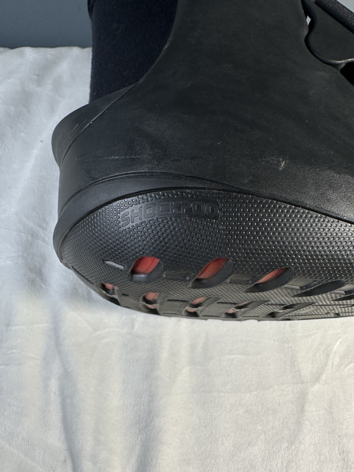 DJO XcelTrax Rehabilitation Ankle Boot Ankle Air Shock pod Walker Size Medium