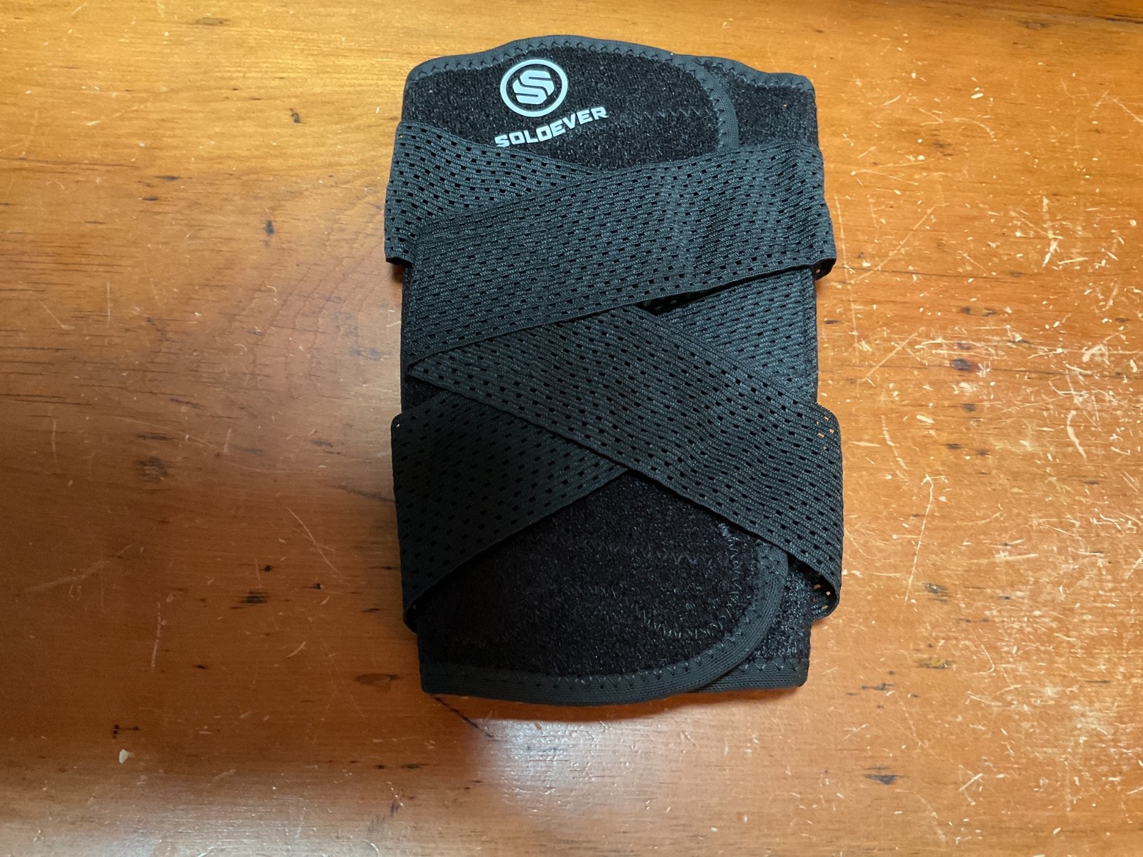 KNEE BRACE SOLOVER DUAL PATELLA STABILIZER KNEE BRACE SIZE M PROFESSIONAL BRACE