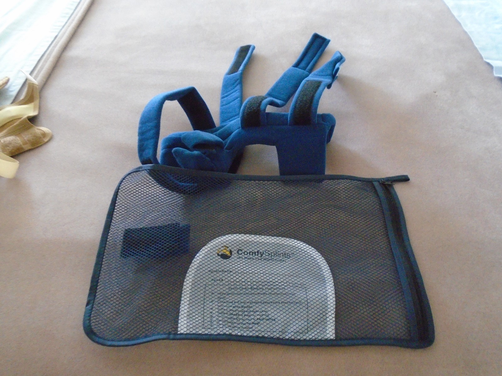 ComfySplints Adjustable Cone Hand Orthosis Wrist Brace with Bag Left hand