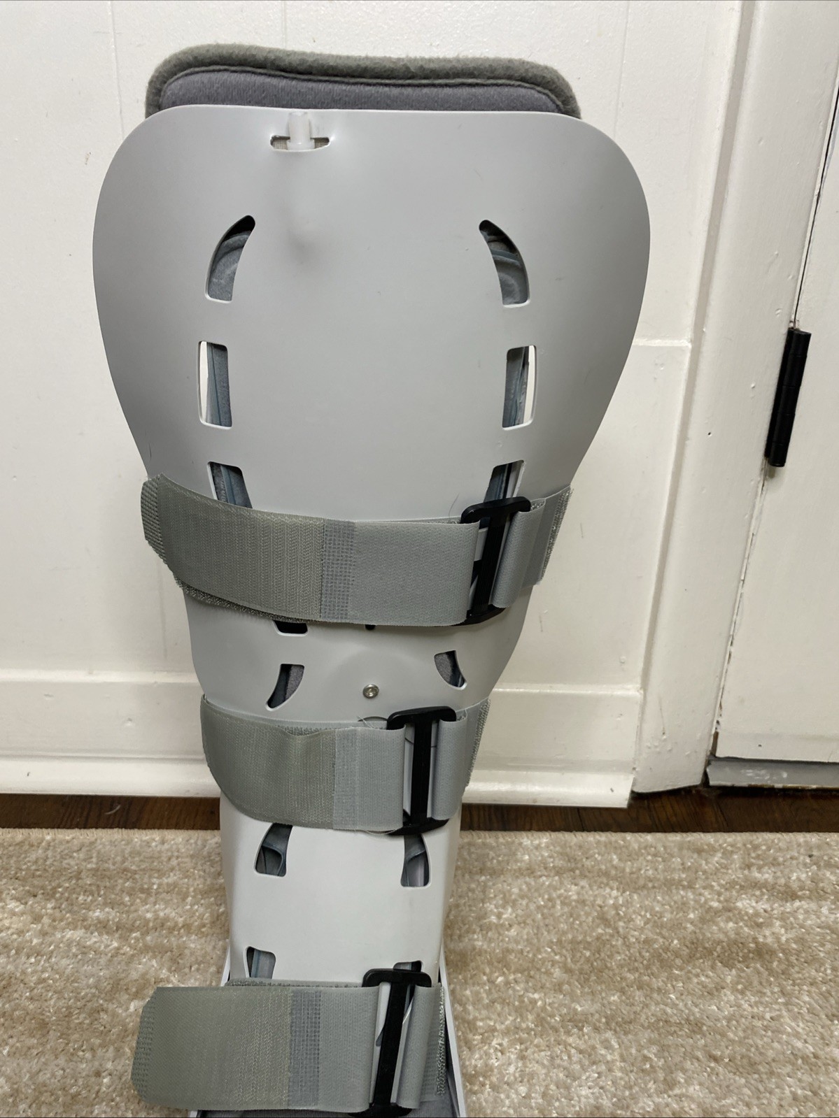 Aircast XP Walker (Extra Pneumatic) Walker Boot Large 01P-M Medium with Inflator