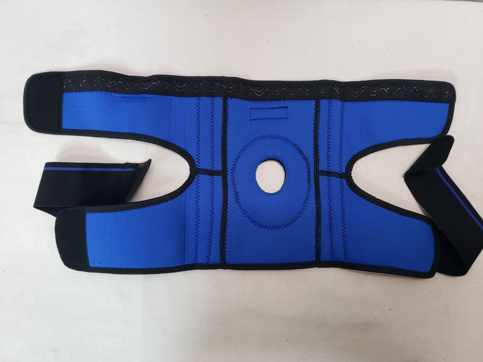 Comforce Knee Brace Open Patella Neoprene Support with Gel Pads Adjustable