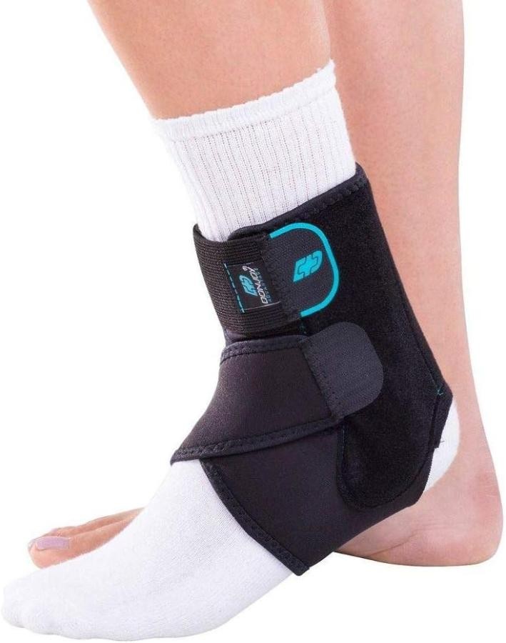 DonJoy Advantage Stabilizing Ankle Brace S/M Lightweight Cross-Strap, 1 Count