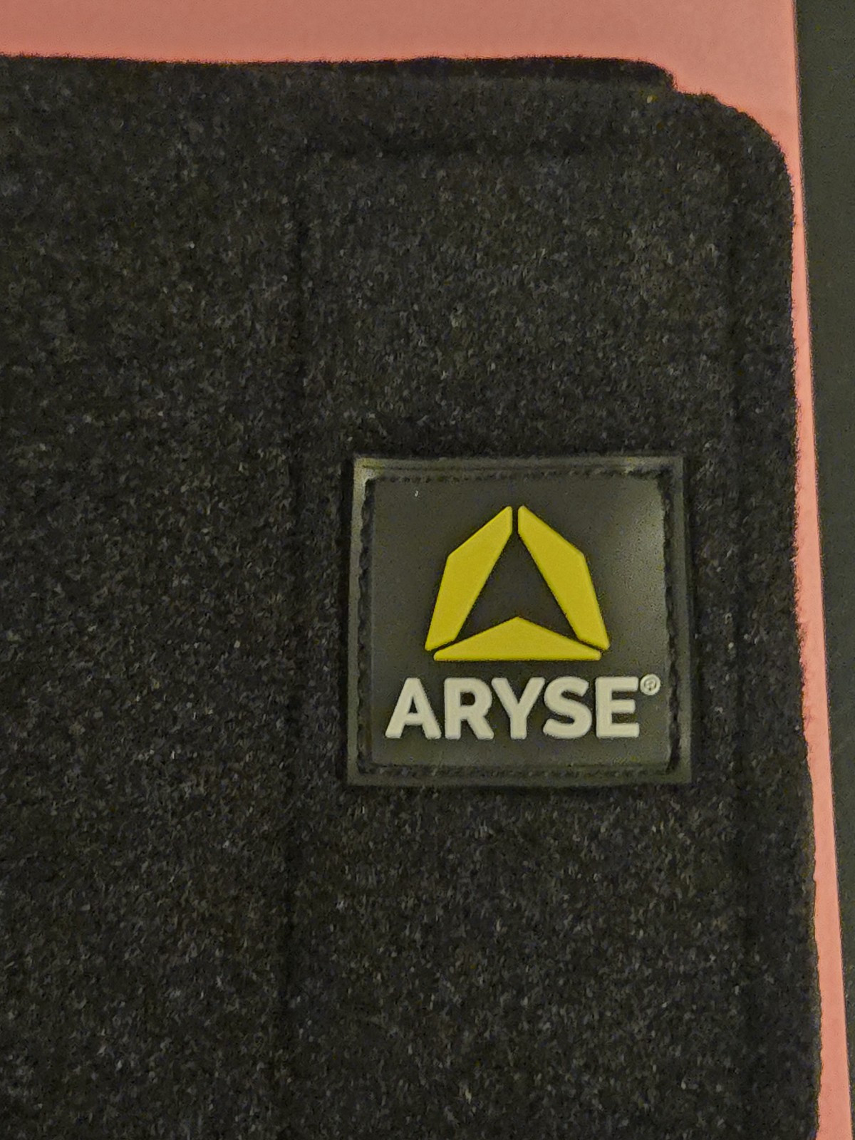 New ARYSE AY-97 Universal Knee Wrap L2397
