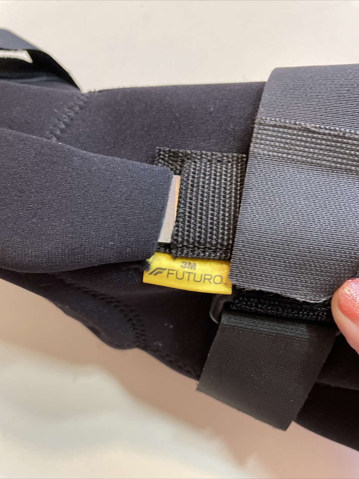 FUTURO Hinged Knee Brace, Adjustable