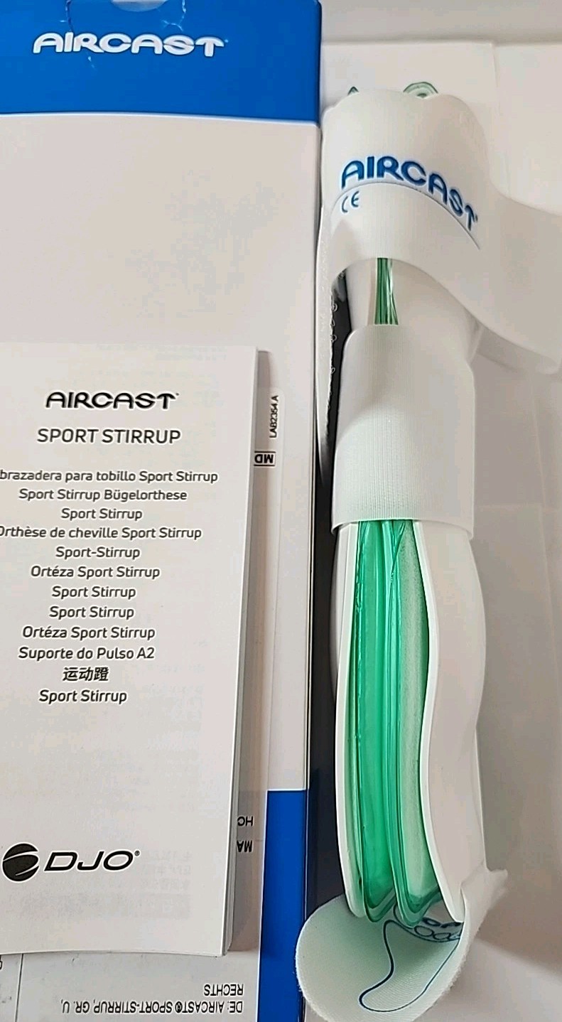 2X Aircast Sport-Stirrup Ankle Brace Right Leg Support White 9” AC141AB03-R NIB