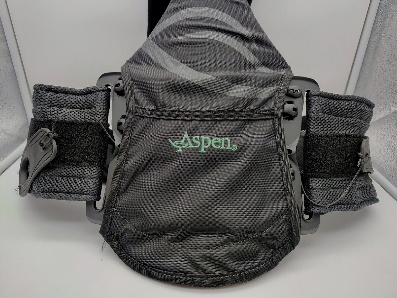 Horizon By Aspen Adjustable strap Back Brace w/Shoulder Straps