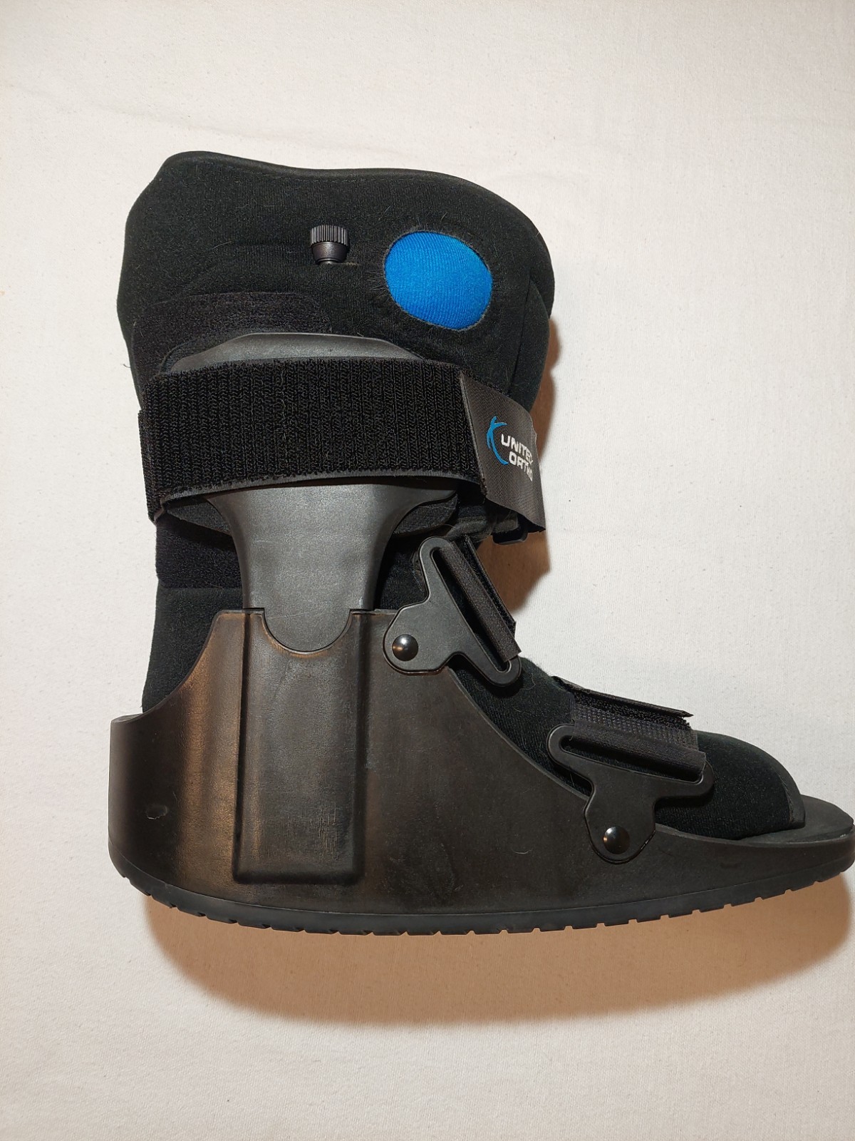 United Ortho Air Cam Walker Boot–Foot/Ankle Support –Removable Liner–Preowned(L)