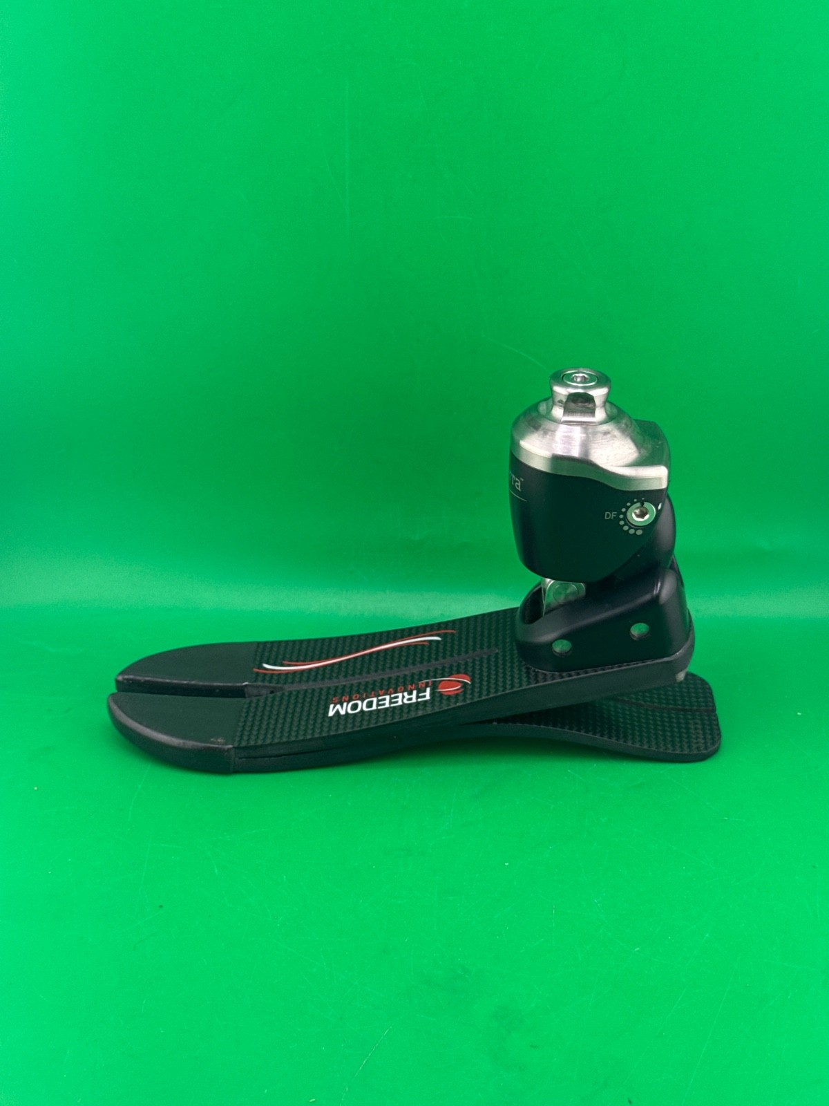 Freedom Kinterra Hydraulic Ankle Prosthetic Foot Size 26, Category 5, no shell
