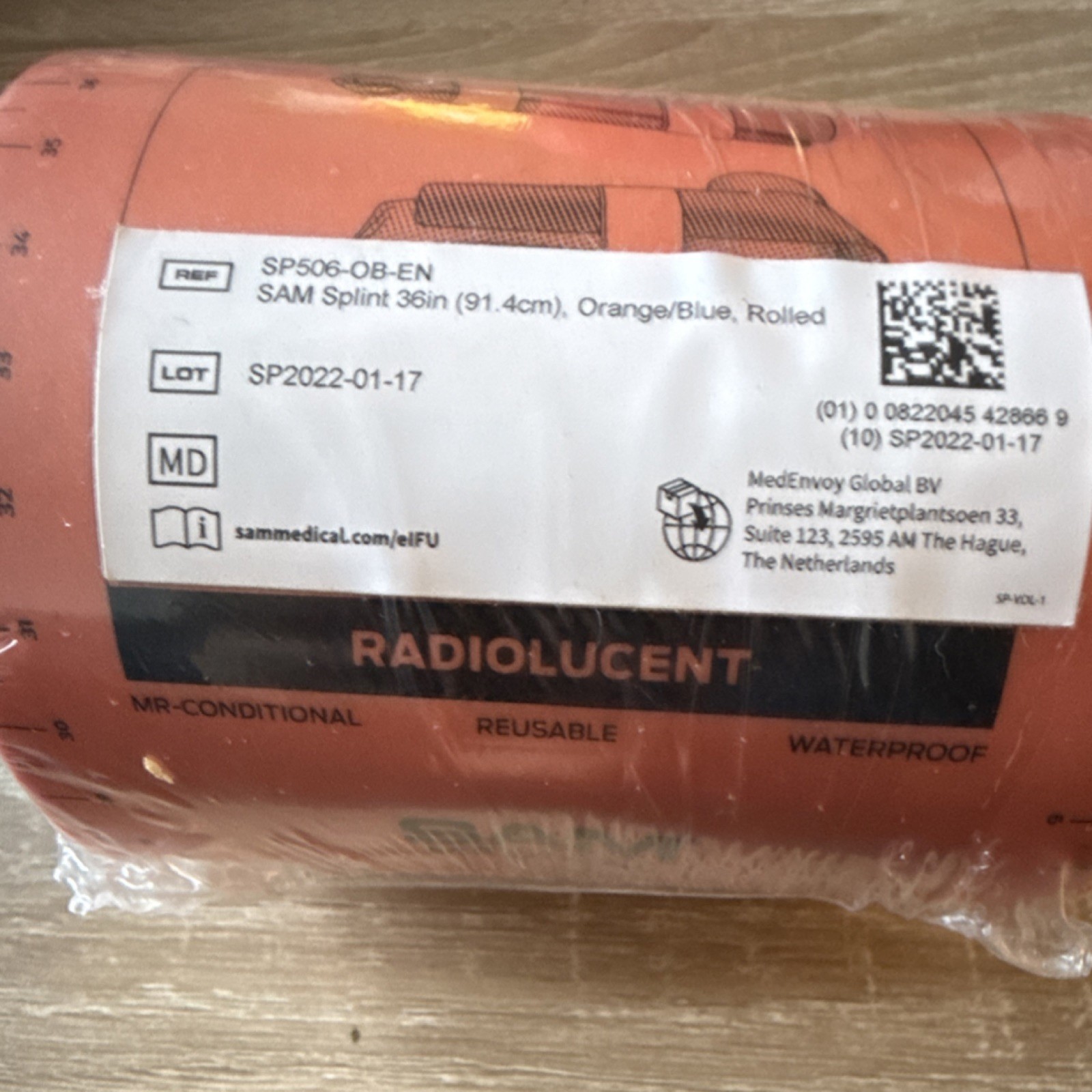 SAM 36 Inch Orange/Blue Rolled Splint Radiolucent MR-Conditional Waterproof