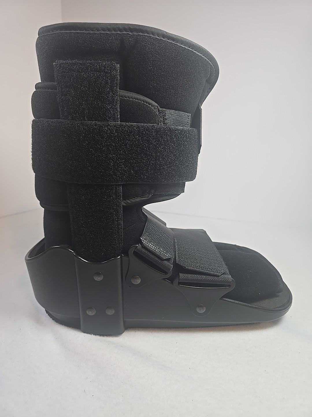 Walking Fracture Boot Short Walker Protective Boot Left or Right Foot Medium EUC