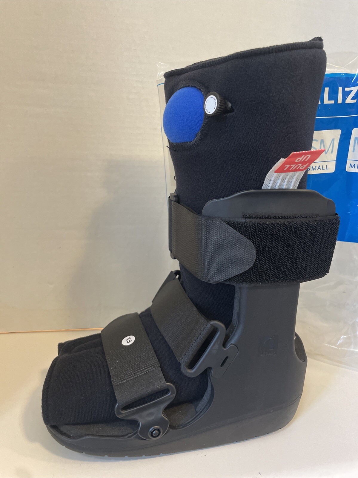 Ossur Air Equalizer Low Top Walking Boot – XS, Right or Left