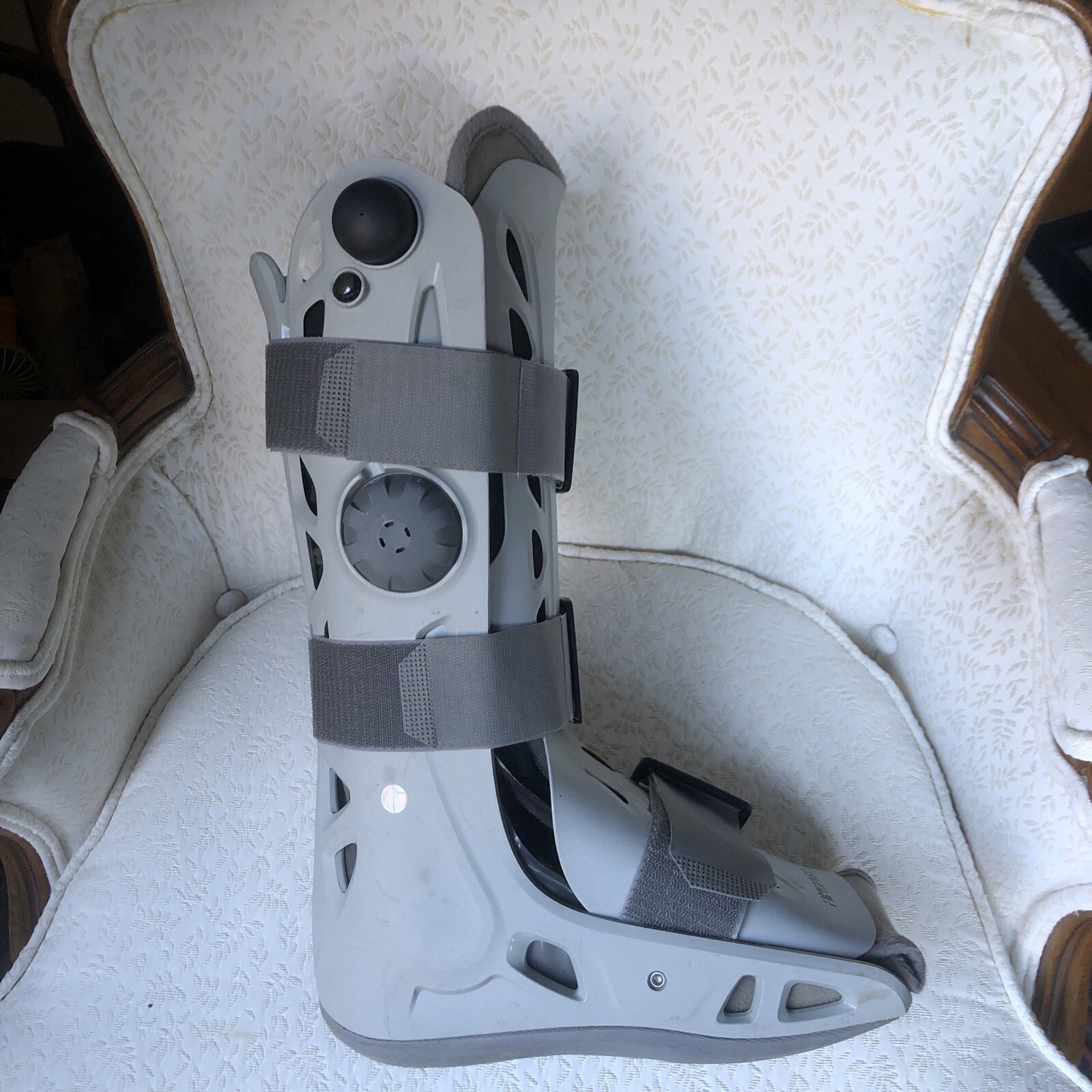 Aircast walking boot Rebound Air Walker Medium Broken Leg Ankle Fast Shipping
