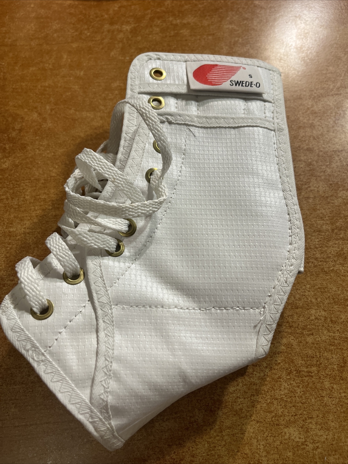 Swede’O Inc Ankle Lok Lace Up Ankle Brace Size Small Rigid Support Elastic Back