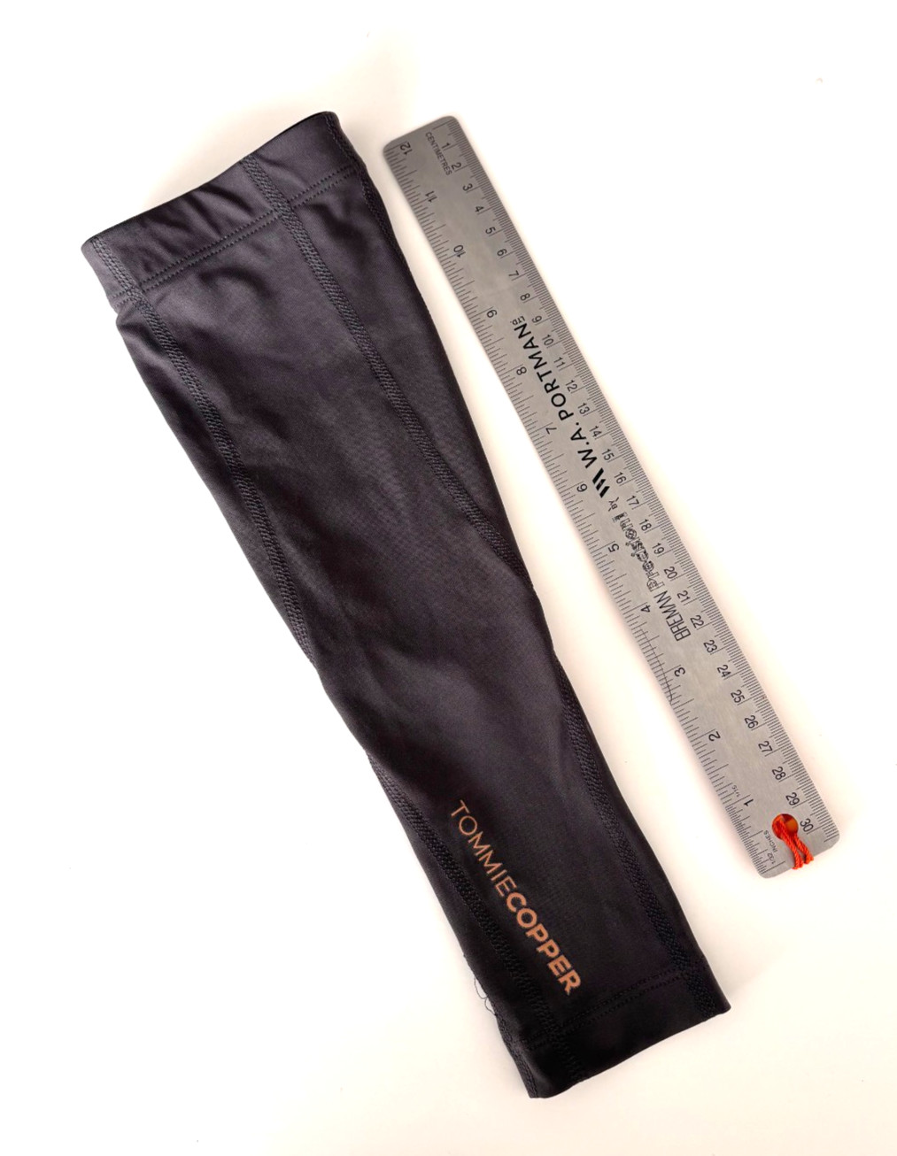 Tommie Copper Zinc Compression Arm Sleeve Black Small Athletic Sports Recovery