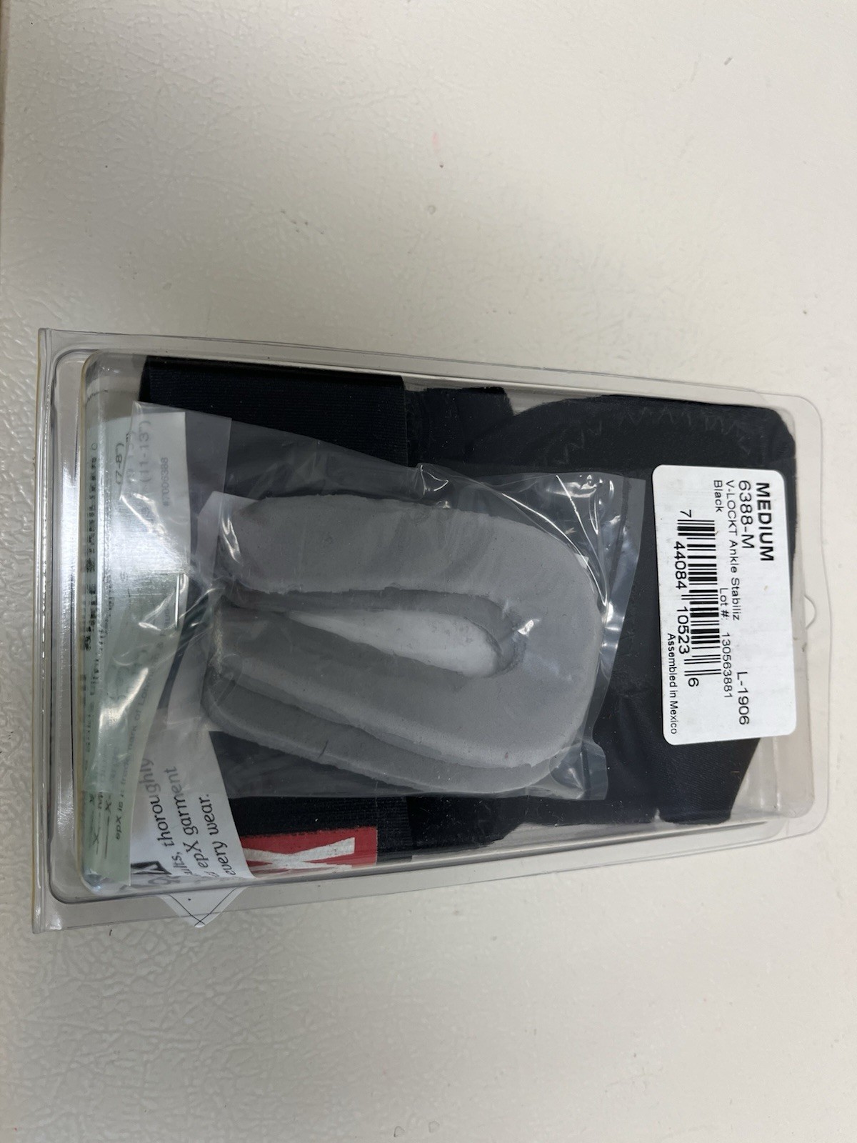 V-Lock High-Performance Ankle Stabilizer Size Medium ￼5/25/25 C