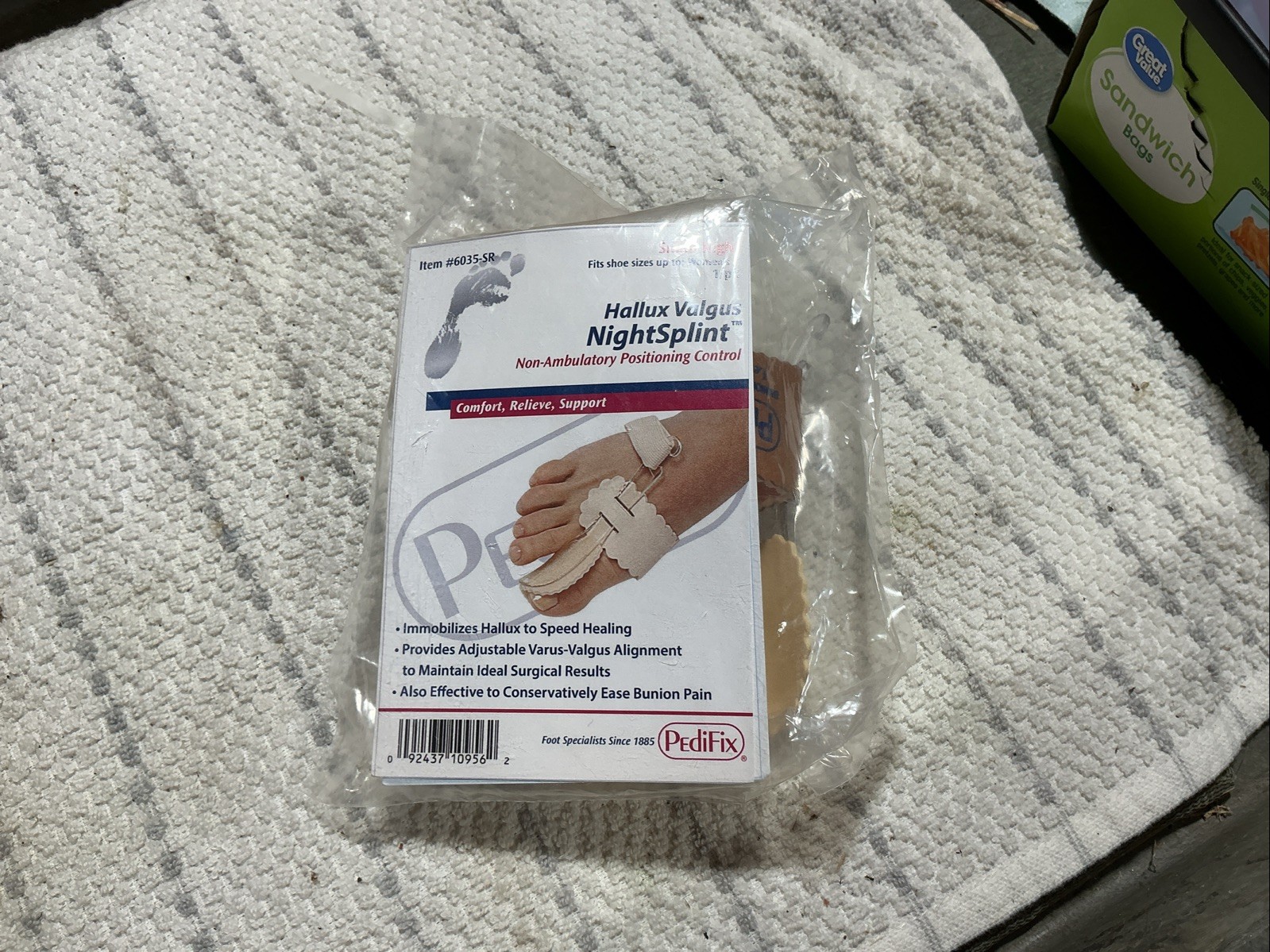 Pedifix Hallux Valgus #6035-ST Size Small Right NEW IN PACKAGE!