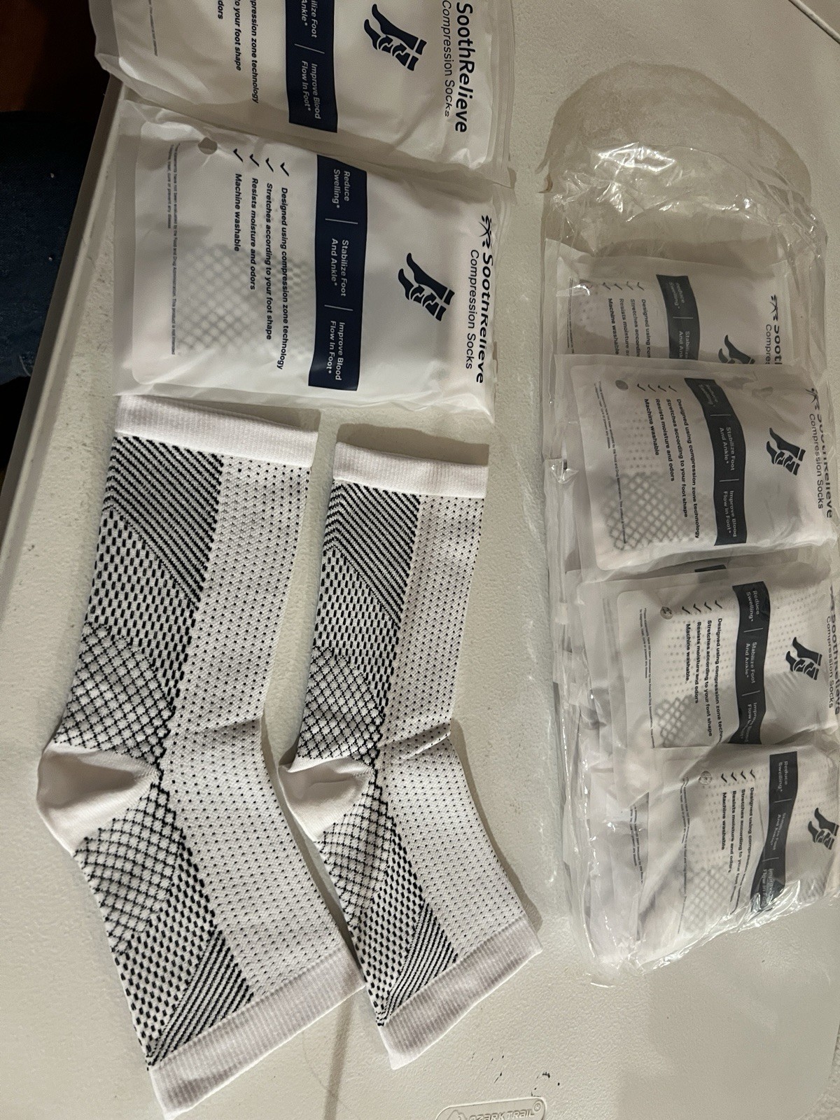 SoothRelieve Compression Sock lot of 8 Unisex Large Neuropathy NEW No Slip Cuff