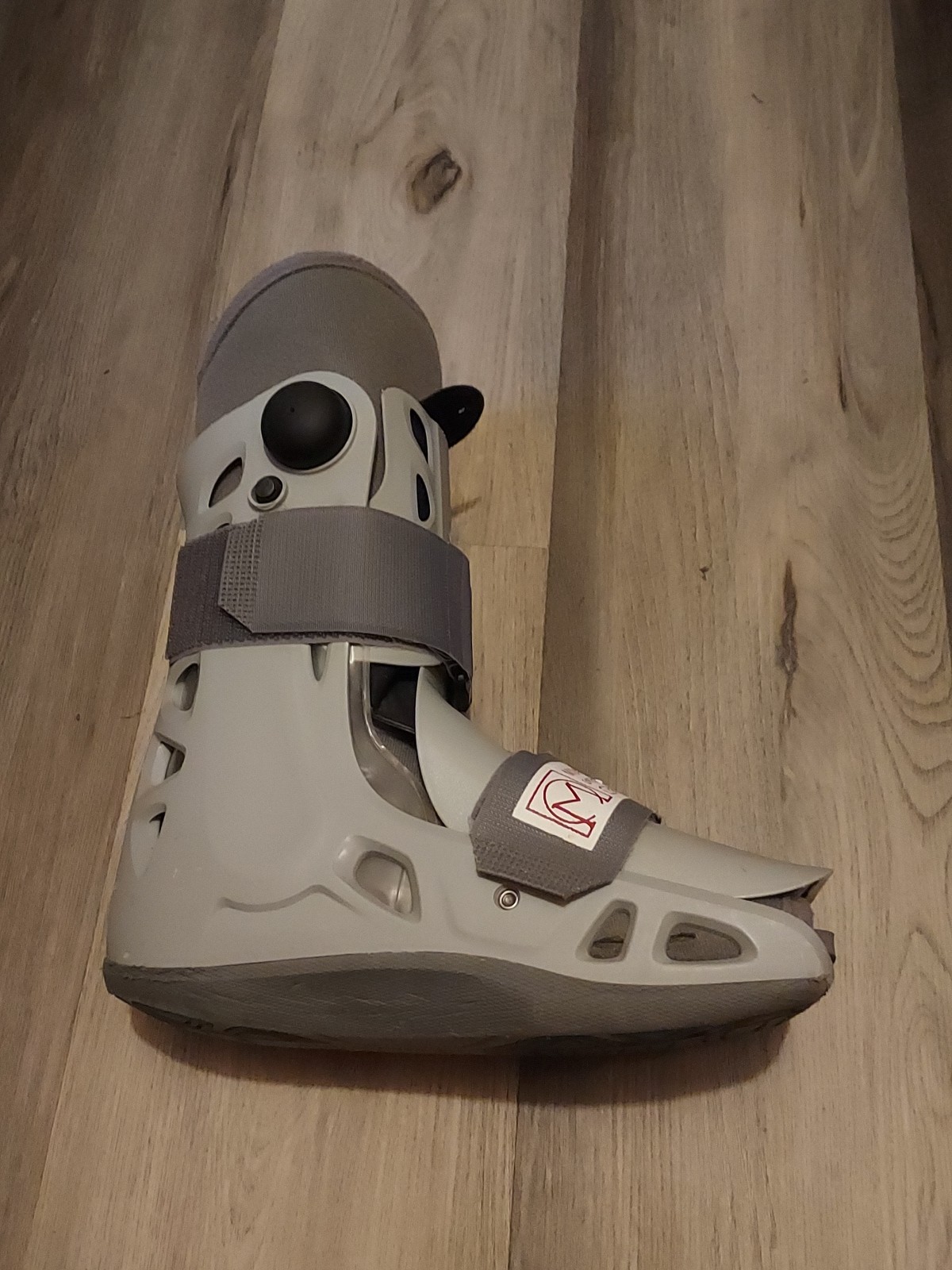 Aircast AirSelect Elite Walker Brace/Walking Boot, DJO (Short) Size Small