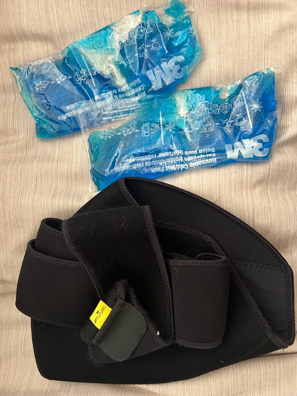 FUTURO Adjustable Hot Cold Shoulder Wrap – used