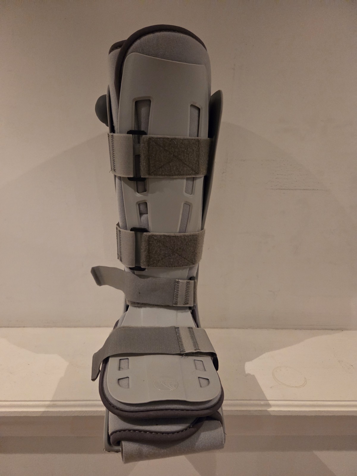 Breg Genesis Full Shell Walker Tall or Mid-Calf Large L ANKLE ACHILLES