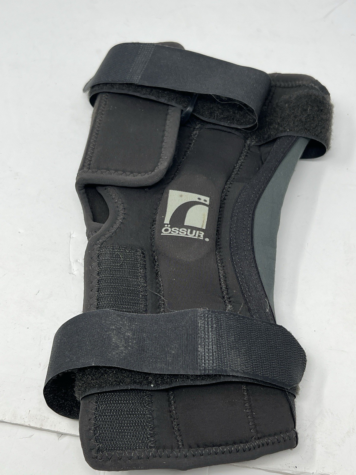 Ossur Rebound Knee Sleeve, Size Medium , Ref 704057