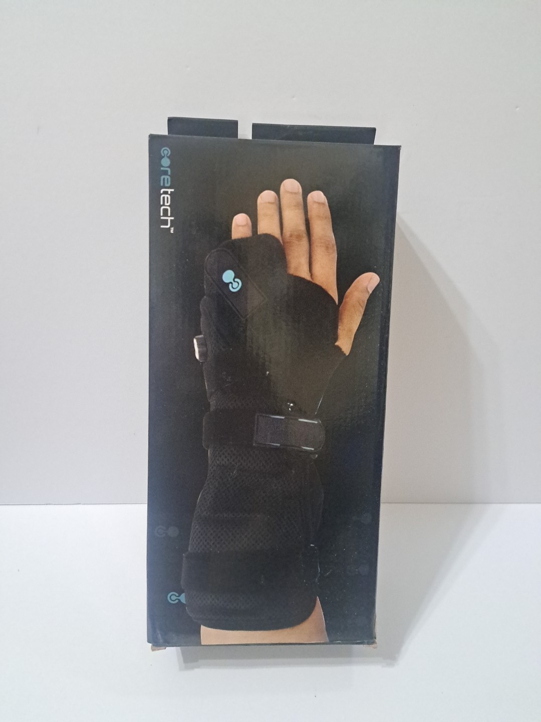 CORETECH 916 Left/Right Universal Wrist Brace/Splint – Black