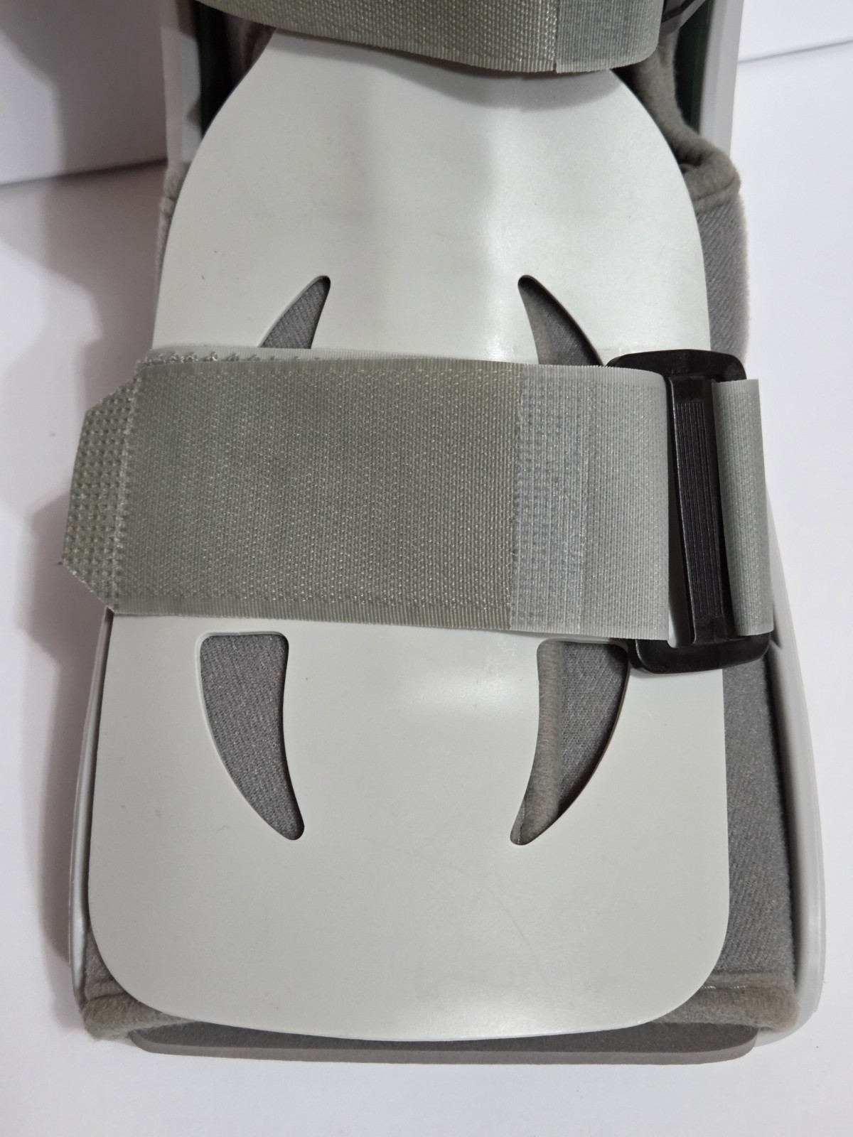 Aircast FP Walker Large 01F-L Inflatable Deflatable Medical Walking Boot Gray