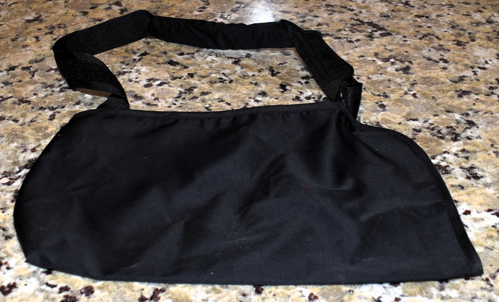 DJO, LLC Black Arm Sling Size Medium
