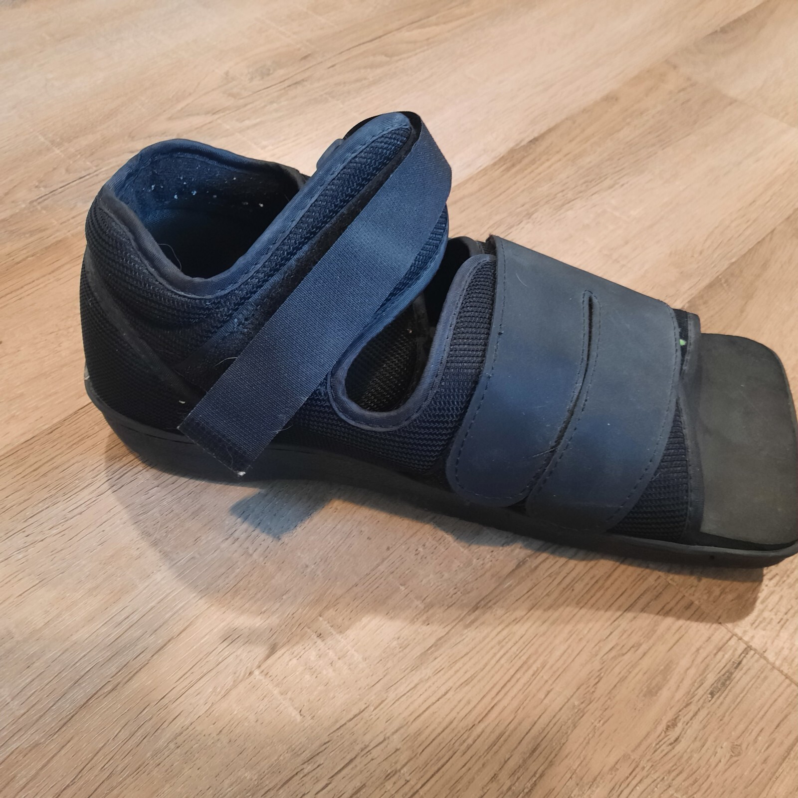 ProCare Post Op Shoe Squared Toe Men’s 8-9 Women’s Sz 10-11 Adjustable Hook Loop