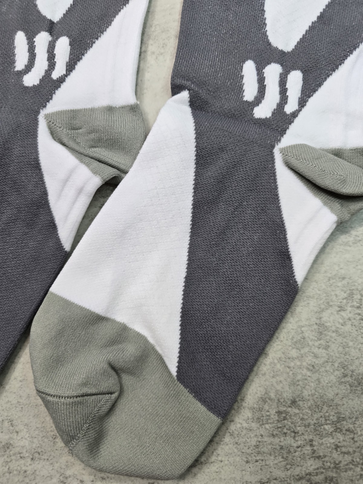 Compression Socks Unisex White Gray Knee High Medical L XL NWOT Firm Thick