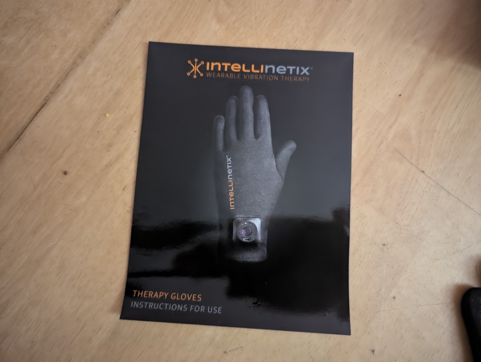 Intellinetix Vibrating Therapy Gloves – SMALL Increases circulation Reduce Pain