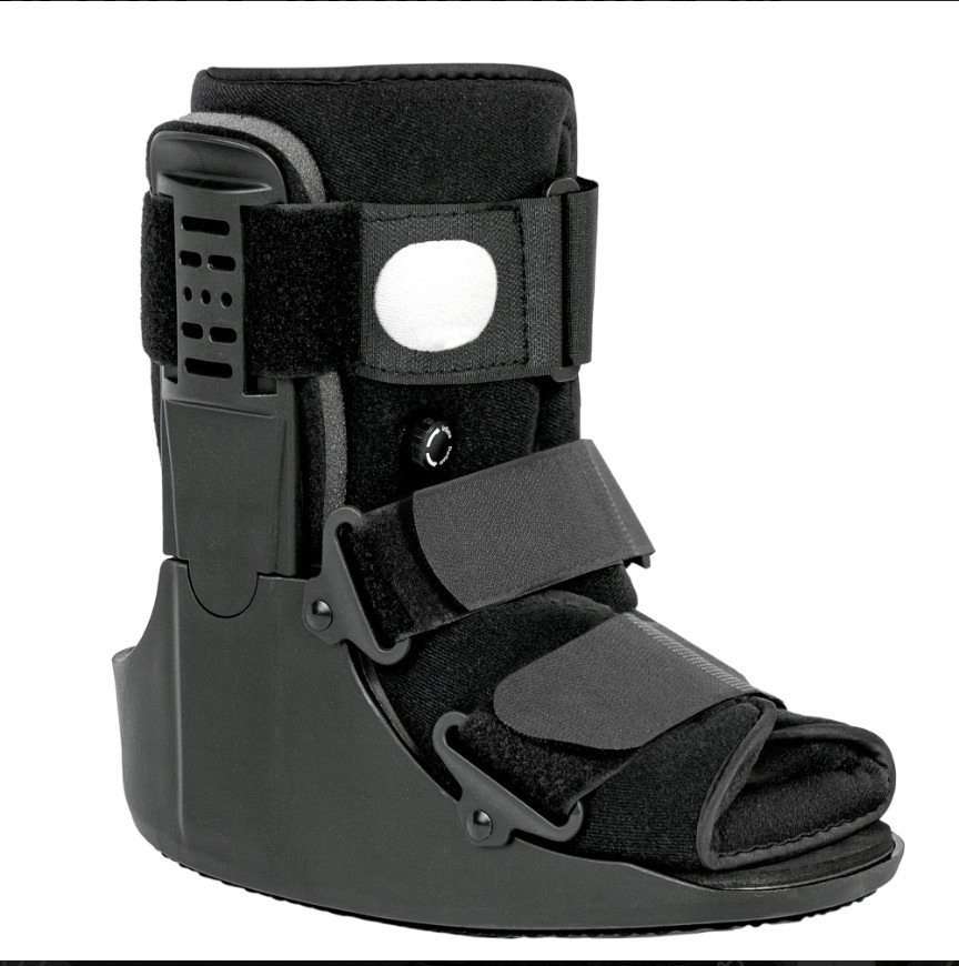 Jewlri Air Walking Boot Short Walker Fracture Boot Ankle Support Black M
