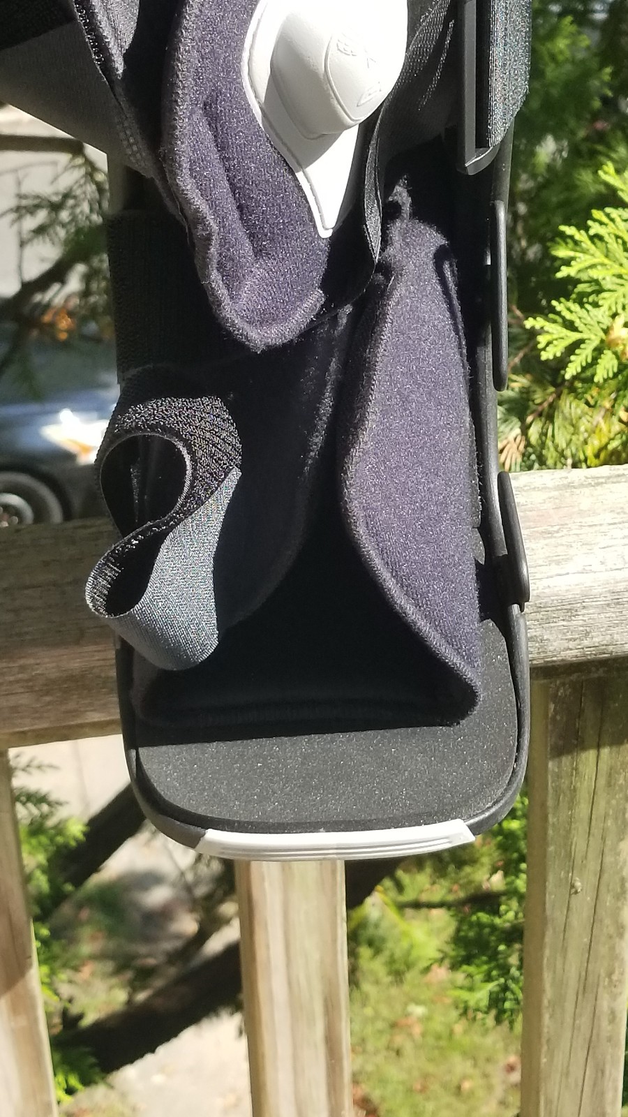 ORTHOPEDIC FOOT ANKLE BRACE SHORT PNEUMATIC WALKER 10105 SIZE MED.