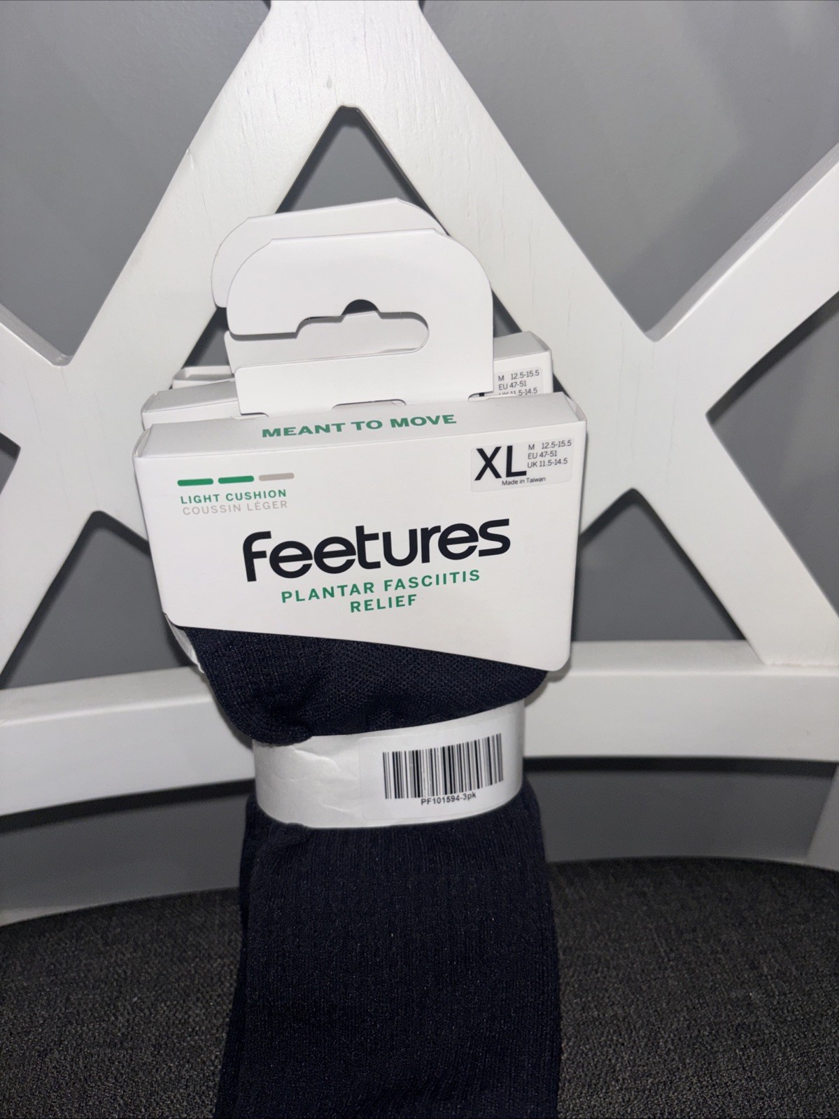 Feetures Plantar Fasciitis Relief Light Cushion Crew Sock XL 3 Pairs