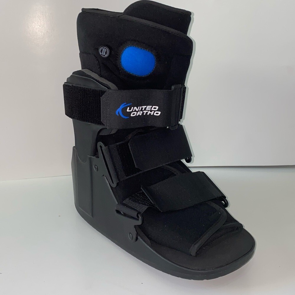 United Ortho Air Ankle Boot Black L Bone Fracture Stabilizer Sprains Injuries