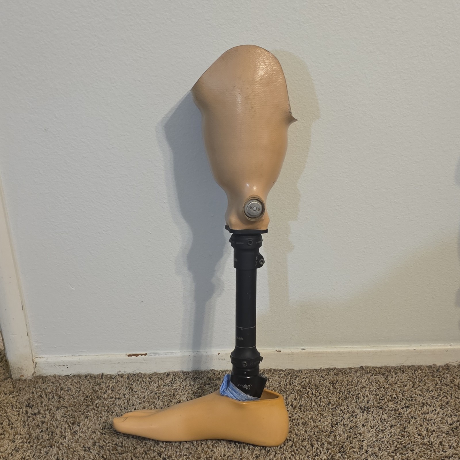 Trulife Avalon K2 Prosthetic Leg/Foot Adjustable Beige/Black AAA135 221669AL