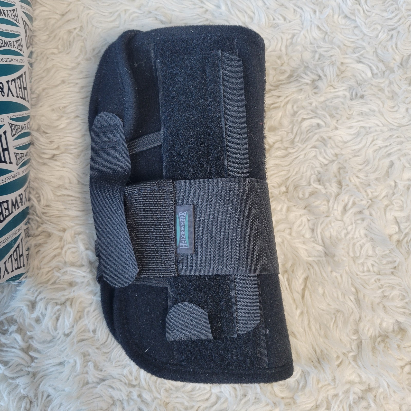 Hely & Weber 450 Titan Wrist Short Right Hand Lacing Orthosis Universal Black