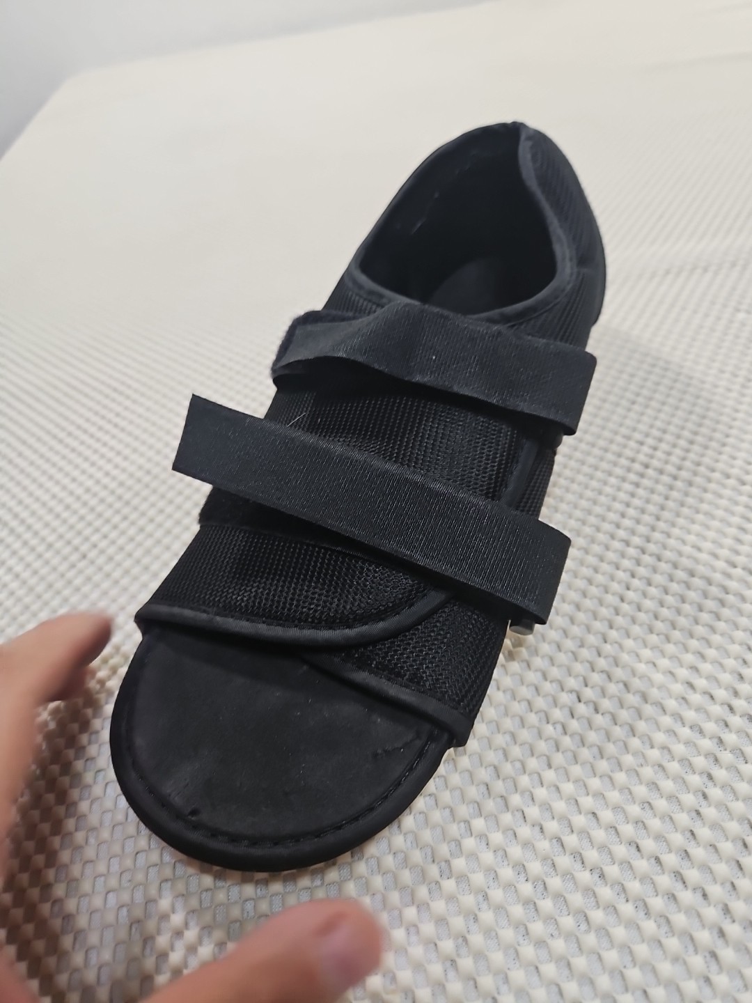 Surgery Shoe Post-Op Recovery Medium Men 9-11 Women 10.5-12.5 Universal Fit