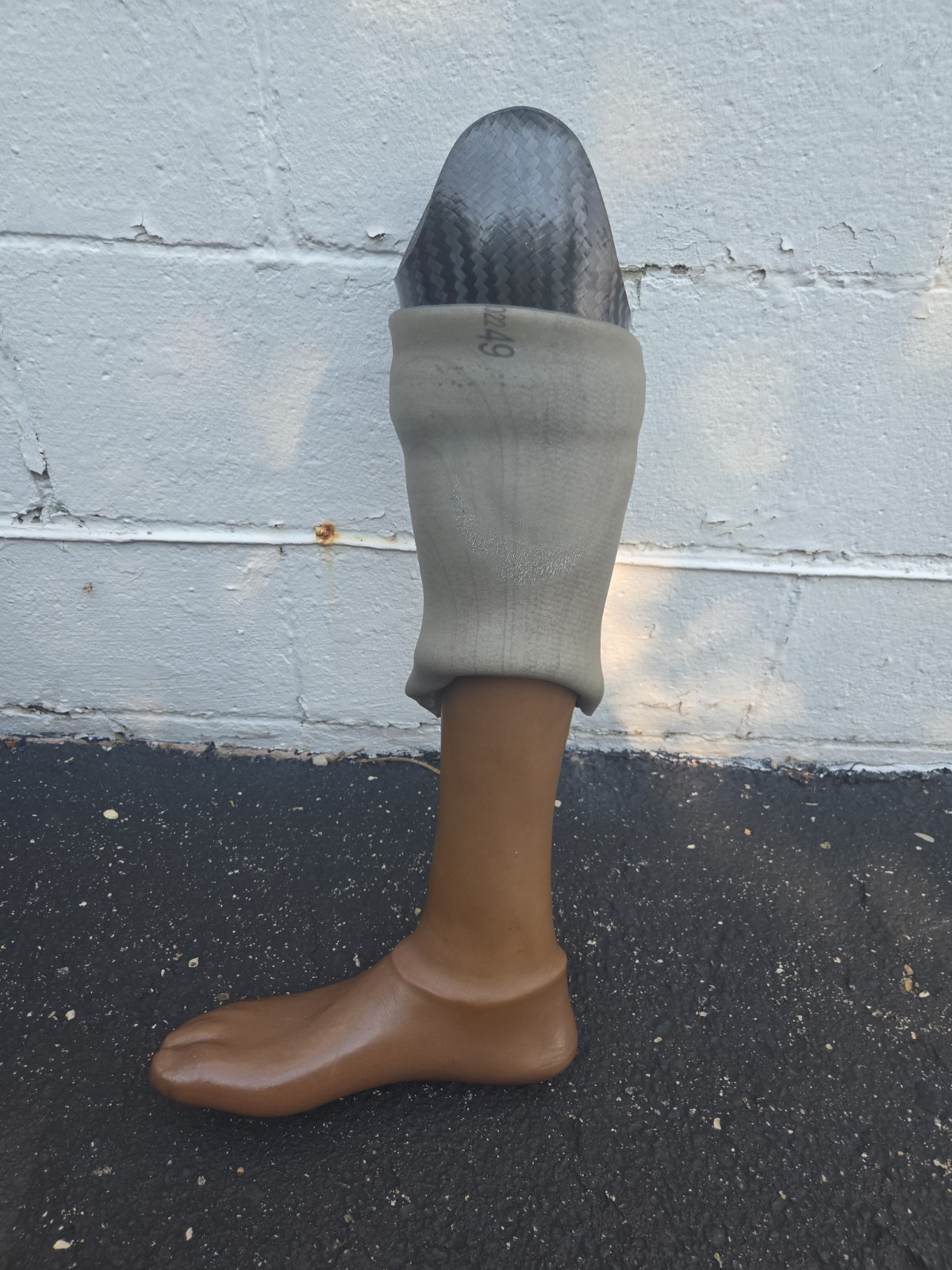 Orthopedic Prostetic Below The Knee (Right Foot) With Sleeve Attached With Wear!