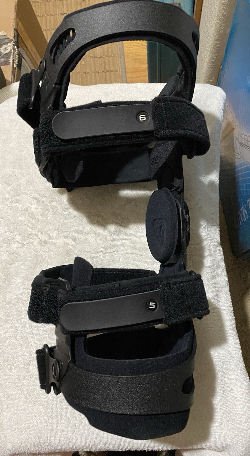 Breg Solus OA Plus Left Medium Knee Brace Stabilizer Adjustable Secure XTRA PAD