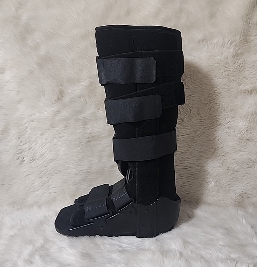 Darco Body Armor Walker Boot w/ Square Toe Guard 18″ Tall Cushion Air Liner Sz 1