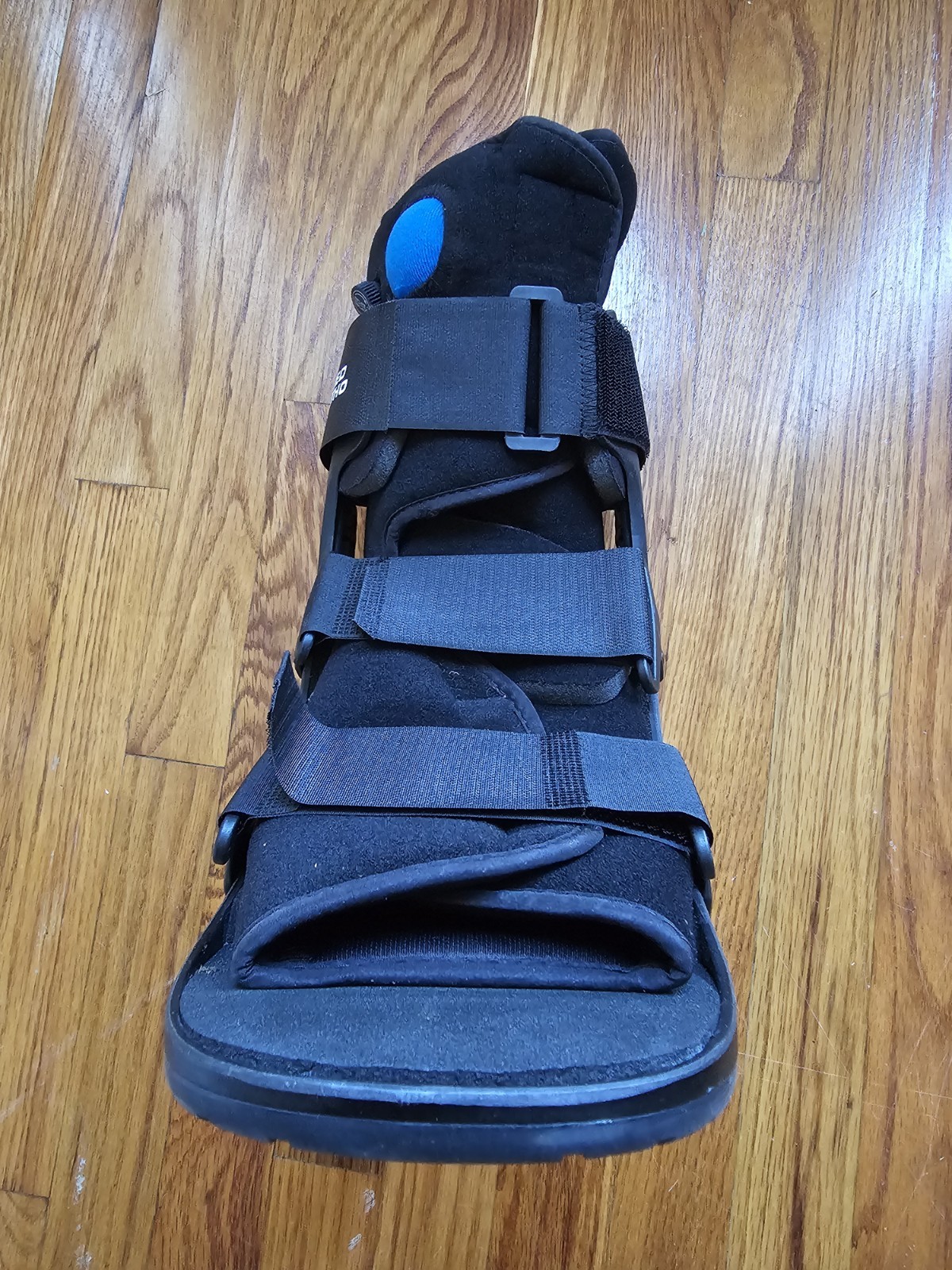 United Ortho Short Air Cam Walker Fracture Boot, Large, Black *Light Use*