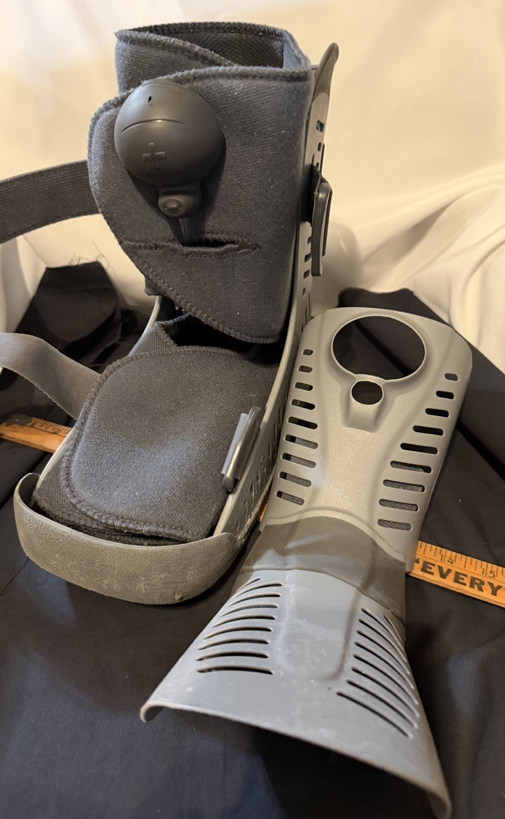 Ossur Rebound Air Walker Boot Low Top Medium