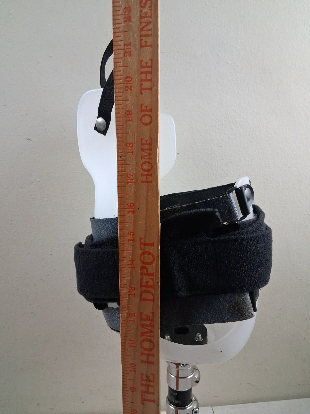 Transtibial Prosthetic Leg Assembly Left Flo Tech O & P APC Coupling Sz 10 Foot