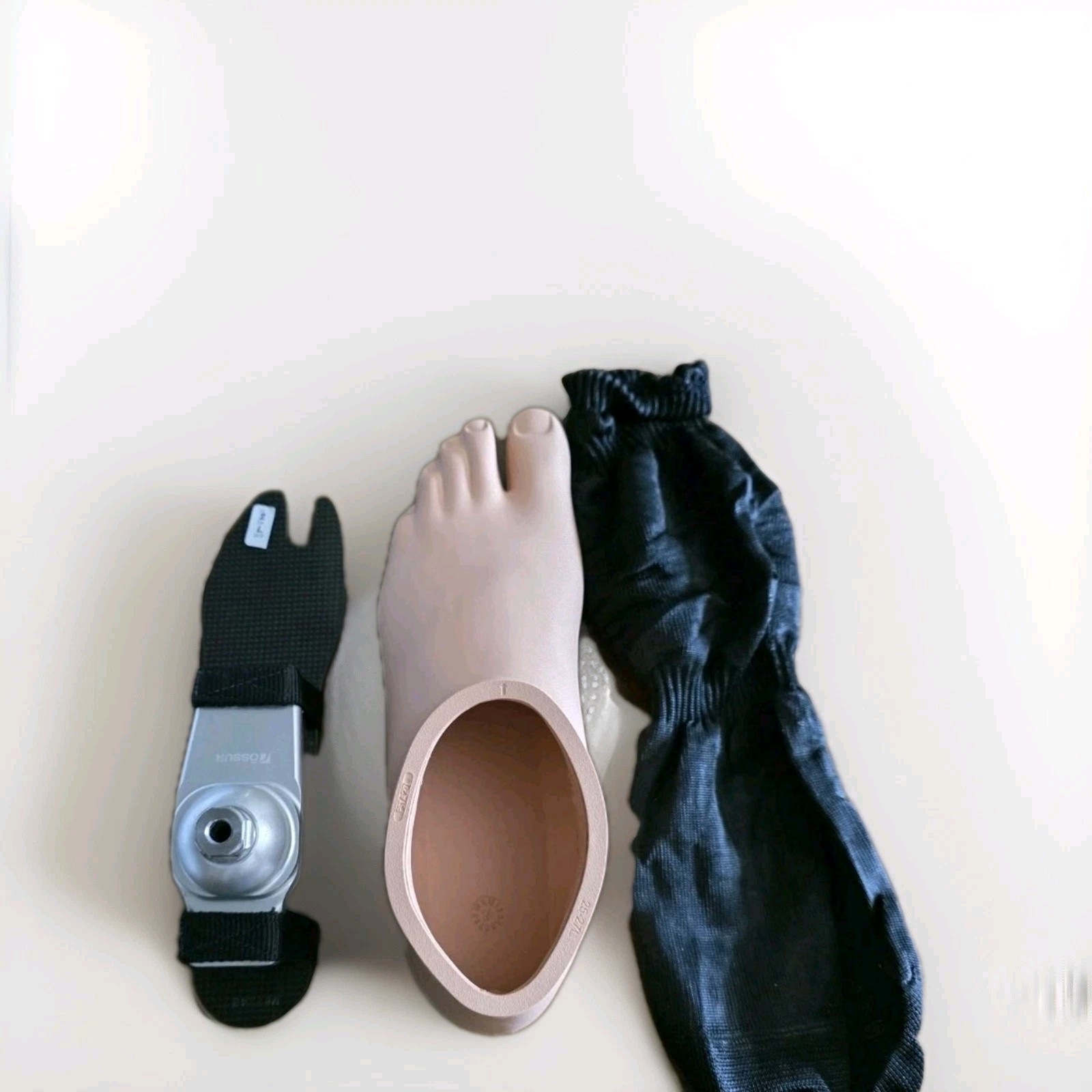 OSSUR FLEX-FOOT BALANCE. Cat2. 27CM. RIGHT BEIGE.mint