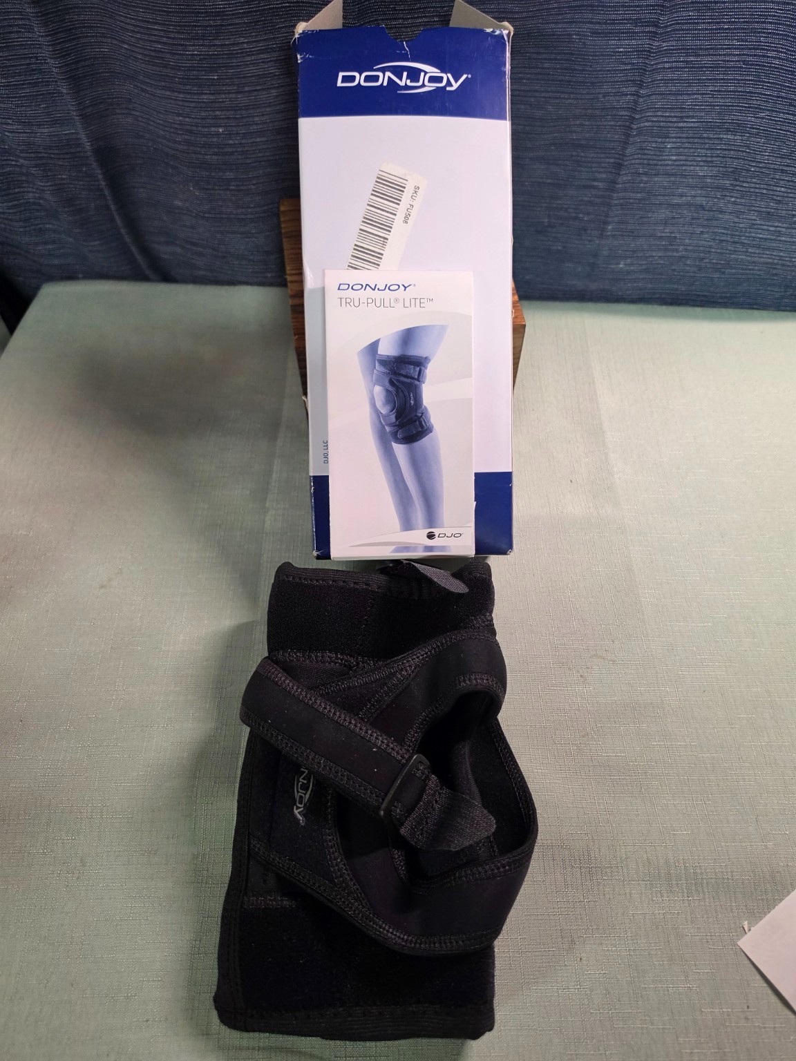 ULN DonJoy Tru-Pull Lite Knee Brace – Right, Large