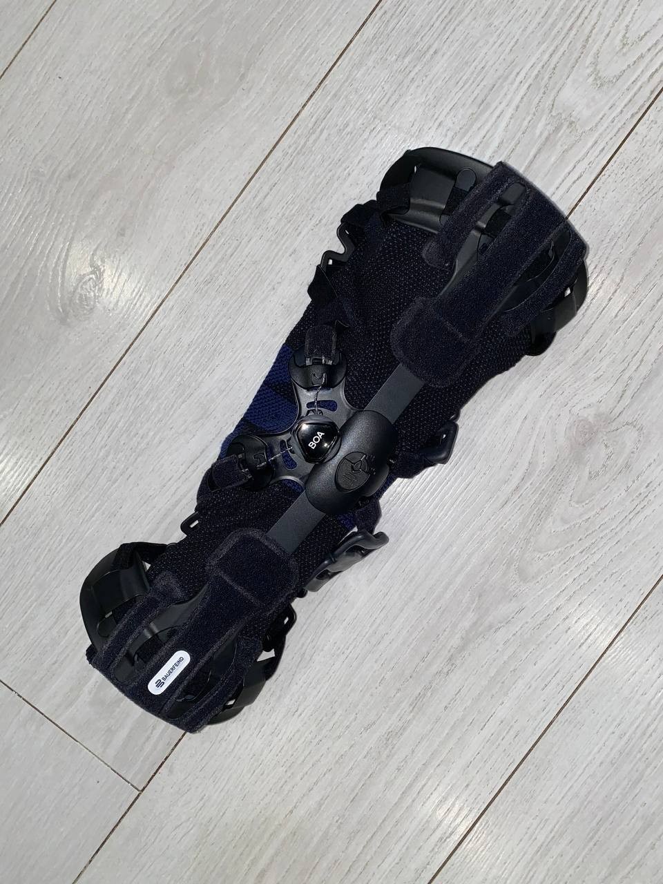 Bauerfeind GenuTrain OA Knee Brace Size 1 Left Medial Right Lateral Osteoarthrit