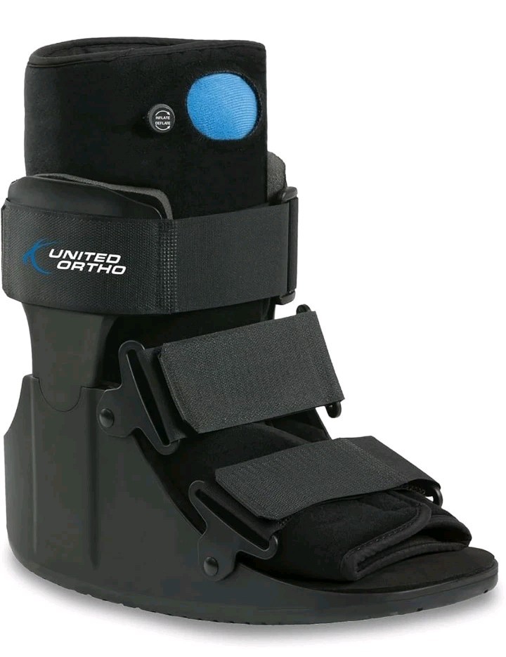 United Ortho Short Air Cam Walker Fracture Boot, Small, Black