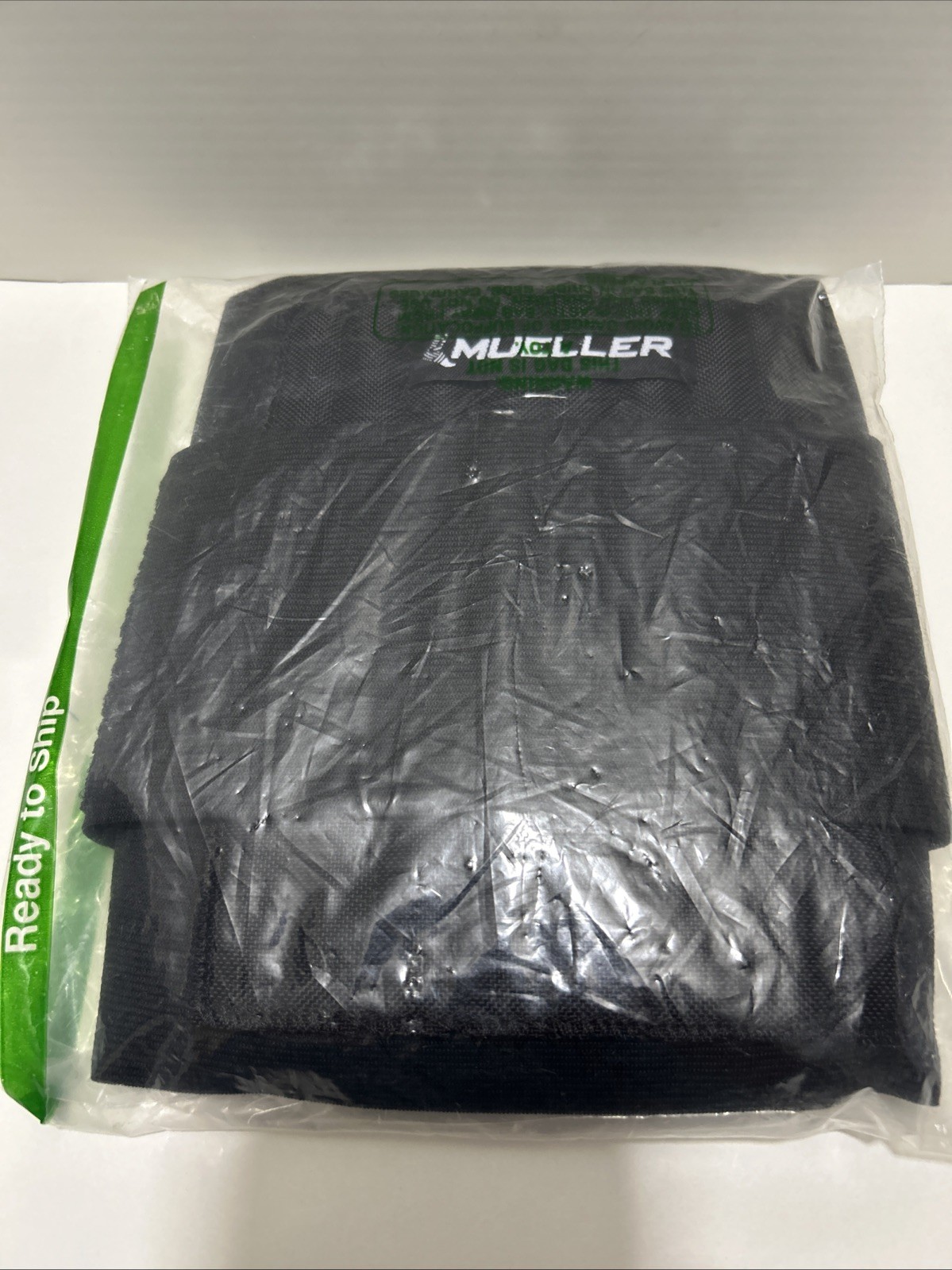 MUELLER Sports Medicine Adjustable Back Brace, SM/MD 1 Count Black Brace 64588